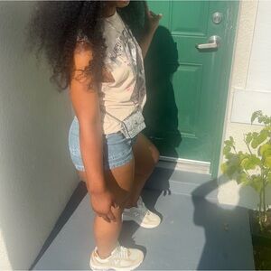 Fashion Nova Smooth Structured Denim Shorts - Medium